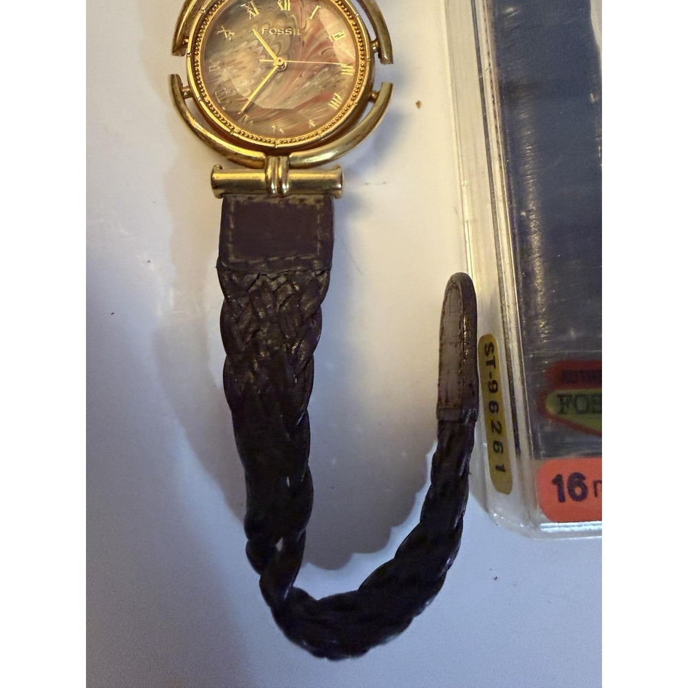 Vintage Fossil Woman's Watch 9244 Non Working Leather Band Metal Case Extra Band - Picture 6 of 14
